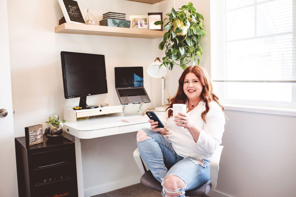 binge eating therapist, holding a phone and coffee cup talking about mindful eating