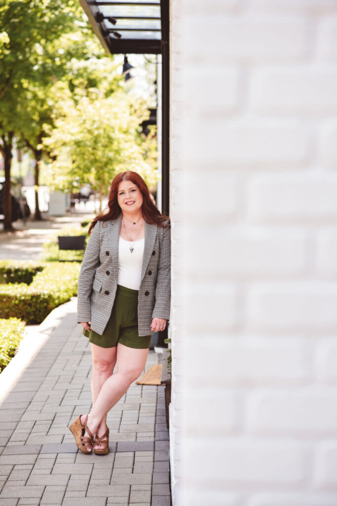 Dr. Meredith MacKenzie smiling outdoors, supporting women in overcoming chronic dieting and building a peaceful relationship with food.